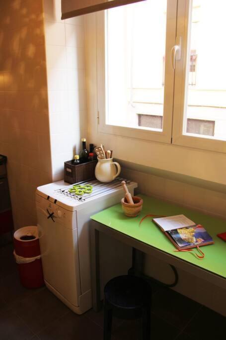 Exclusivo Y Acogedor Apartamento Con Balcon En Chueca, Con Aire Acondicionado Y Calefaccion Madrid Esterno foto