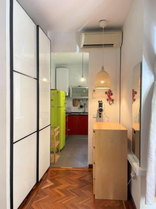 Exclusivo Y Acogedor Apartamento Con Balcon En Chueca, Con Aire Acondicionado Y Calefaccion Madrid Esterno foto