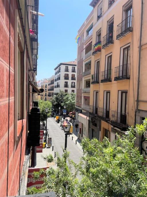 Exclusivo Y Acogedor Apartamento Con Balcon En Chueca, Con Aire Acondicionado Y Calefaccion Madrid Esterno foto