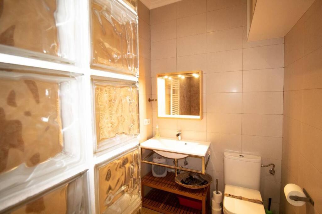 Exclusivo Y Acogedor Apartamento Con Balcon En Chueca, Con Aire Acondicionado Y Calefaccion Madrid Esterno foto
