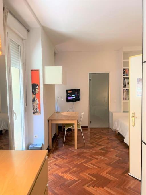 Exclusivo Y Acogedor Apartamento Con Balcon En Chueca, Con Aire Acondicionado Y Calefaccion Madrid Esterno foto
